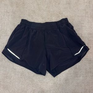 Black Lululemon Hottie-hot shorts